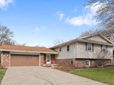 53 Briarcliff Ln