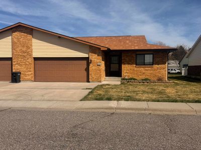 525 Buckboard Dr
