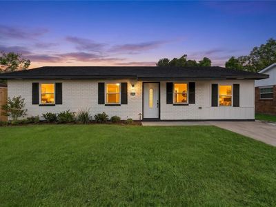 5813 Segnette Dr