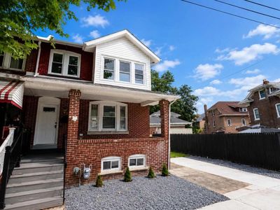 26 Elmhurst Ave