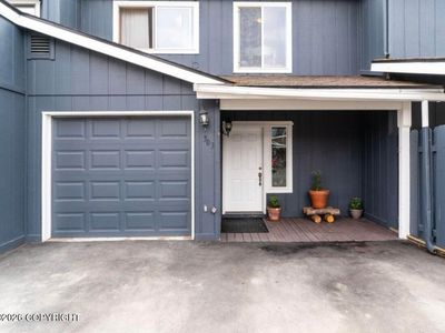 8050 Pioneer Dr APT 303