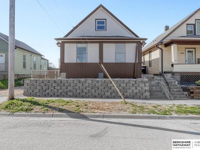1211 Arbor St