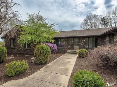 3455 W Albain Rd