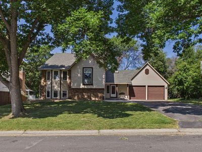 9137 Polaris Ln N