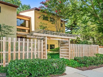 5713 Harpers Farm Rd Unit B