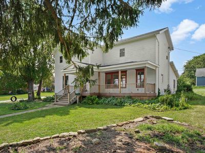 209 W Walnut St
