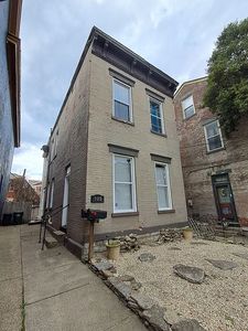 Property at 908 Hamlet St, Newport, KY