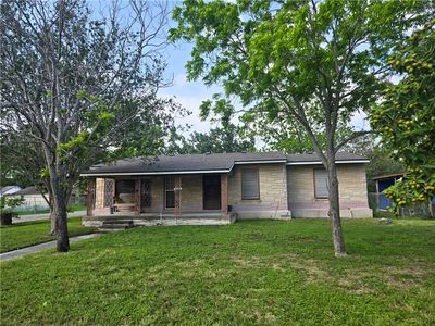 1734 Trenton Dr