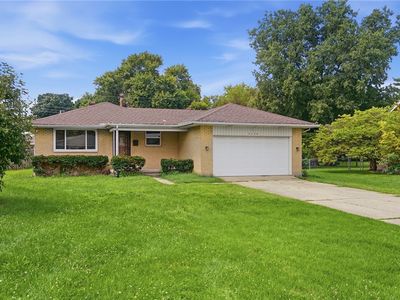 3334 Carlin Dr