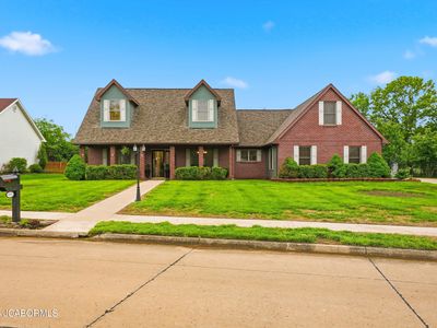 414 Tanglewood Way