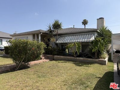 2816 S Bentley Ave