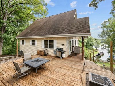 324 Rustic Oak Ct