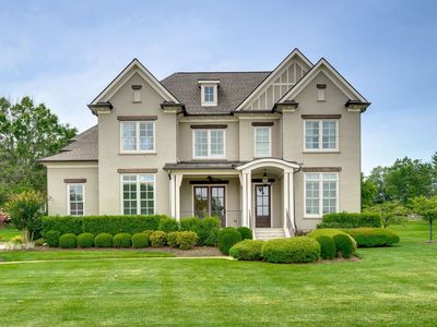 9476 Highland Bend Ct