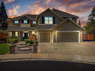 2459 Anita Ct