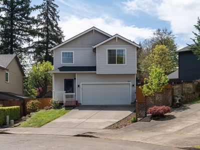 561 NW Mitchell Ct