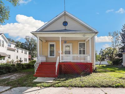 108 Hobbs Ave
