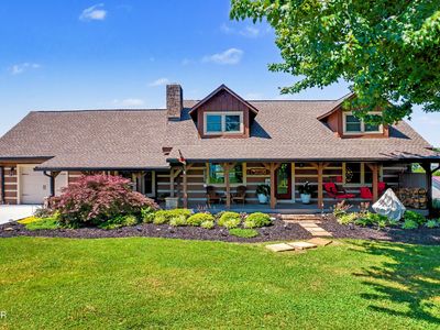 1116 Lake Ridge Dr