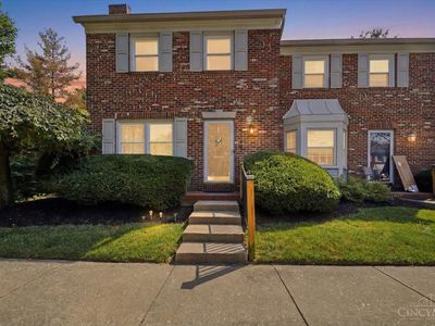 9160 Dominion Cir