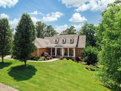 2201 Majestic Cir