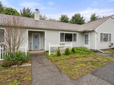 Property at 76 Mitchell Dr Unit 76, Chicopee, MA