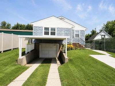 3895 Amboy Road