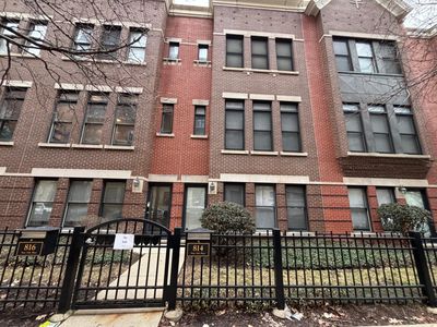 814 W 15th Pl