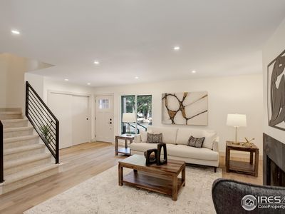 1496 Greenbriar Blvd