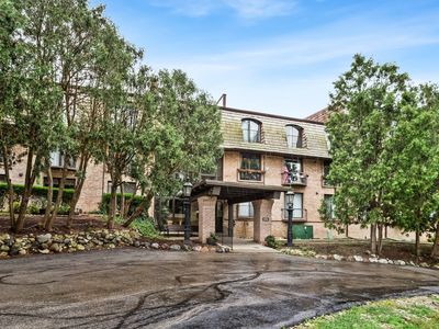 600 W Russell St APT 309