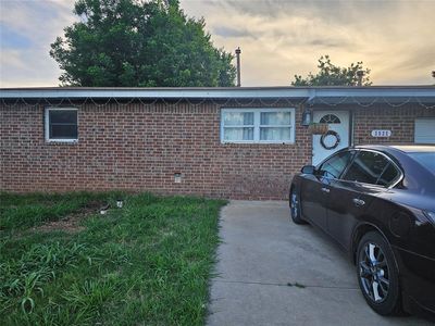 3925 S Agnew Pl