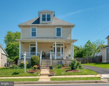 10 Elmont Ave