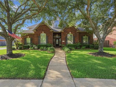 316 Falcon Lake Dr
