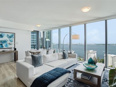 1451 Brickell Ave Unit 2501