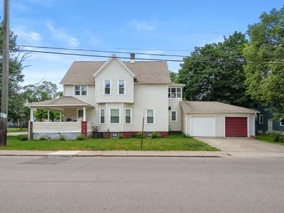 1123 Egleston Ave