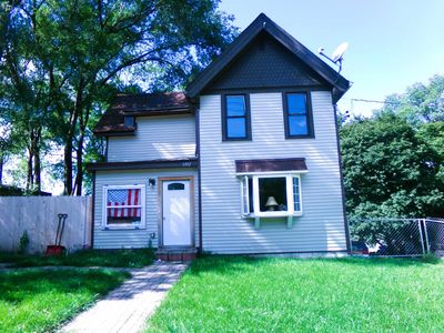 1332 Beloit Ave