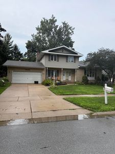 3545 Laverne Dr
