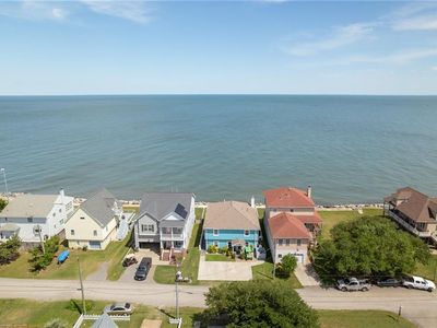 106 Lighthouse Dr