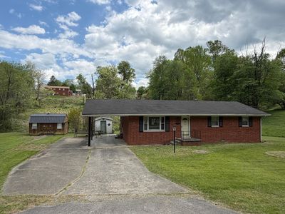 112 N Earls Ave