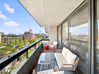 566 Commonwealth Ave APT 805