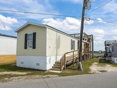 Property at 1511 E Fort Macon Rd, Atlantic Beach, NC