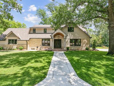 328 N Hampton Rd