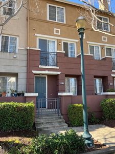 752 City Walk Pl APT 7