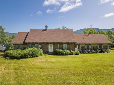 324 Middle Road