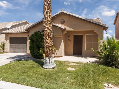 919 Adobe Dr