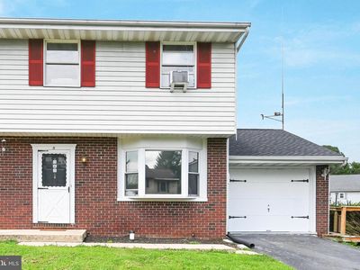 11 Clarendon Dr