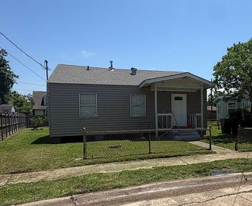 22 Curtis Dr