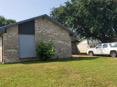 918 Greenbriar Dr