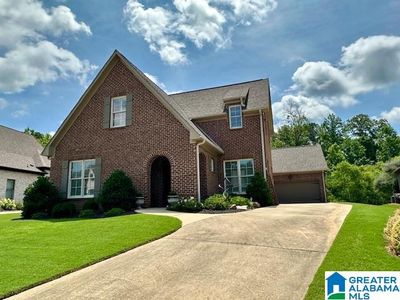 6089 English Village Ln