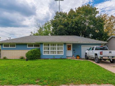 27 Tulip Dr