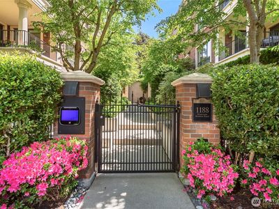1188 Harvard Avenue E #4