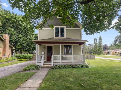 Property at 902 Wicker St, Woodstock, IL